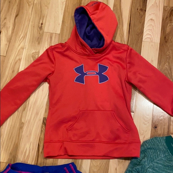 Bundle - hoodie and shorts - Picture 6 of 7